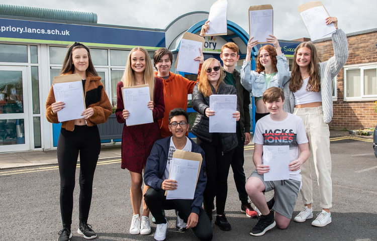 Image of GCSE results day 2021