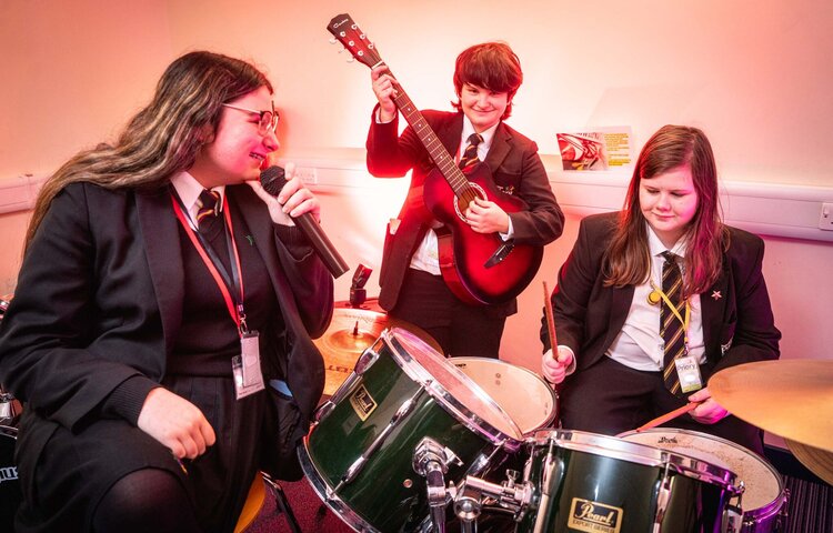 Image of Year 9 pupils band together to make music