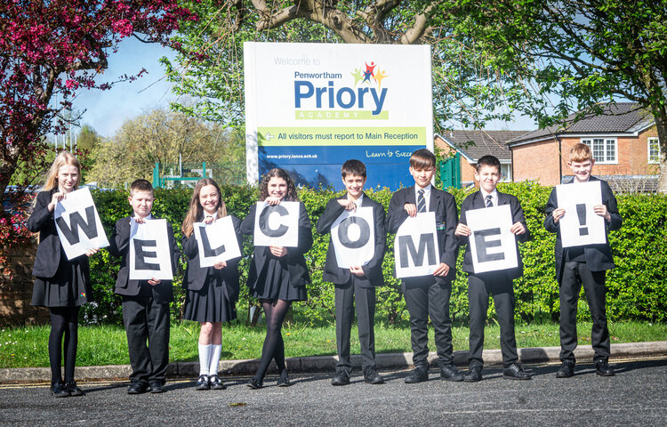Image of Year 7 have a message for Priory's new pupils